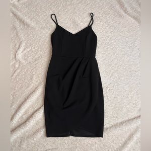 dress by lulus size small fits nice